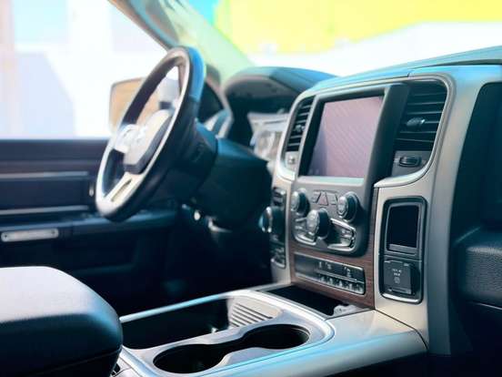 RAM-CLASSIC-5.7 V8 GASOLINA LARAMIE CD 4X4 AUTOMÁTICO RAM-CLASSIC-2023
