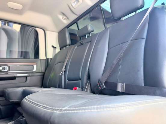 RAM-CLASSIC-5.7 V8 GASOLINA LARAMIE CD 4X4 AUTOMÁTICO RAM-CLASSIC-2023