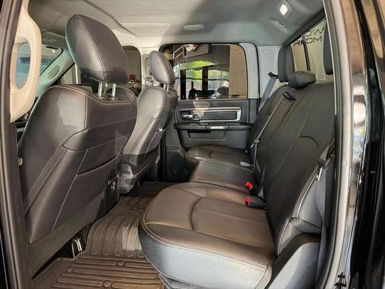 RAM-CLASSIC-5.7 V8 GASOLINA LARAMIE NIGHT EDITION CD 4X4 AUTOMÁTICO RAM-CLASSIC-2022