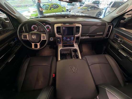 RAM-CLASSIC-5.7 V8 GASOLINA LARAMIE NIGHT EDITION CD 4X4 AUTOMÁTICO RAM-CLASSIC-2022