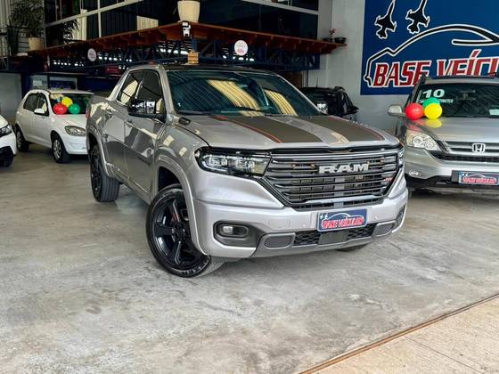 RAM RAMPAGE 2.0 HURRICANE 4 TURBO GASOLINA R/T 4X4 AUTOMÁTICO