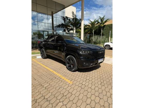 RAM RAMPAGE 2.0 HURRICANE 4 TURBO GASOLINA R/T 4X4 AUTOMÁTICO