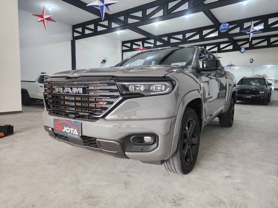 RAM RAMPAGE 2.0 HURRICANE 4 TURBO GASOLINA R/T 4X4 AUTOMÁTICO