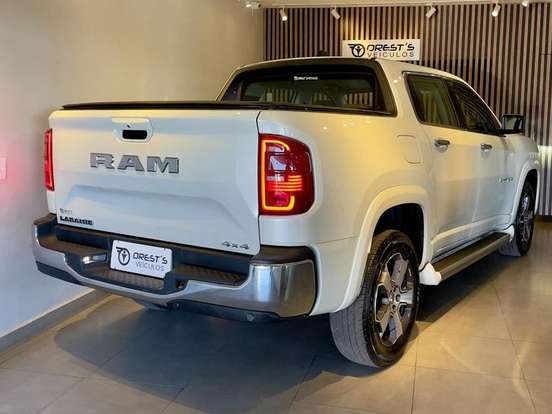 RAM-RAMPAGE-2.0 TURBO DIESEL LARAMIE 4X4 AUTOMÁTICO RAM-RAMPAGE-2023