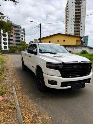 RAM-1500-3.0 HURRICANE 6 BITURBO GASOLINA LARAMIE NIGHT EDITION CD 4X4 AUTOMÁTICO RAM-1500-2024