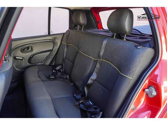 RENAULT-CLIO-2012