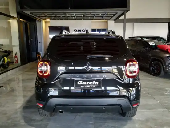 RENAULT-DUSTER-2023