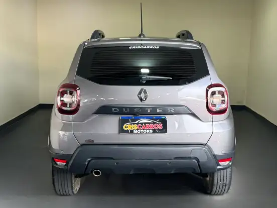 RENAULT-DUSTER-2023