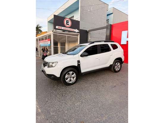 RENAULT-DUSTER-2024
