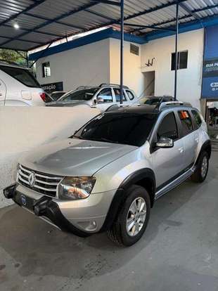 RENAULT-DUSTER-2013