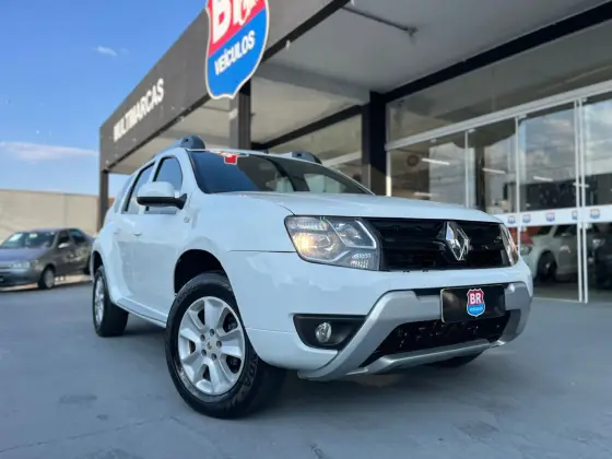 RENAULT DUSTER 2.0 DYNAMIQUE 4X2 16V FLEX 4P AUTOMÁTICO