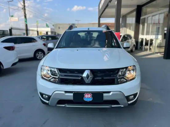 RENAULT-DUSTER-2015