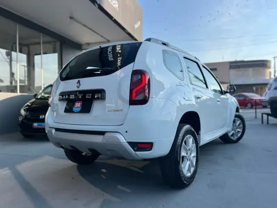 RENAULT-DUSTER-2015