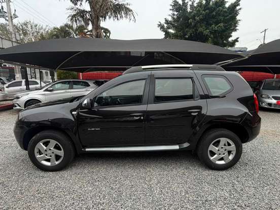 RENAULT-DUSTER-2014