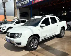 RENAULT DUSTER OROCH 2.0 16V HI-FLEX DYNAMIQUE AUTOMÁTICO RENAULT DUSTER OROCH 2.0 16V HI-FLEX DYNAMIQUE AUTOMÁTICO