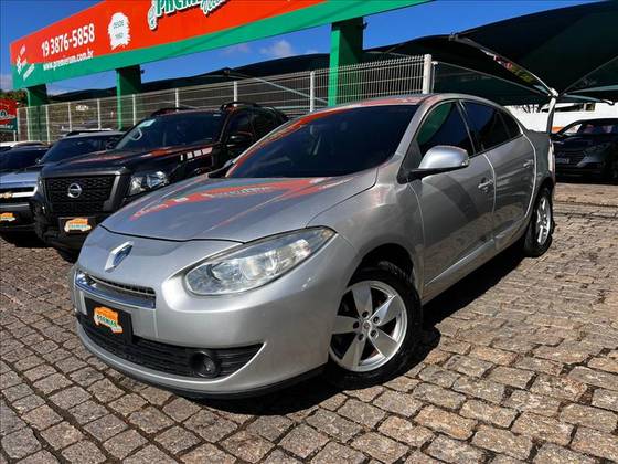 RENAULT FLUENCE 2.0 DYNAMIQUE 16V FLEX 4P AUTOMÁTICO