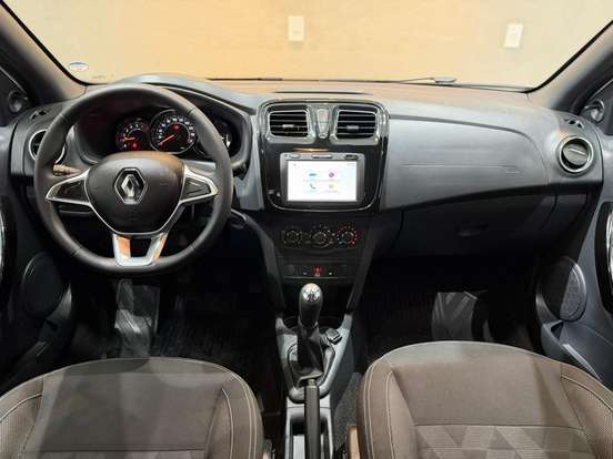 RENAULT-LOGAN-2024