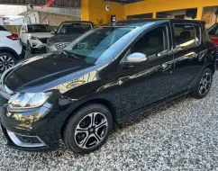 RENAULT SANDERO 1.6 GT LINE LIMITED FLEX 4P MANUAL RENAULT SANDERO 1.6 GT LINE LIMITED FLEX 4P MANUAL