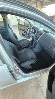 RENAULT-SANDERO-1.0 AUTHENTIQUE 16V FLEX 4P MANUAL RENAULT-SANDERO-2014