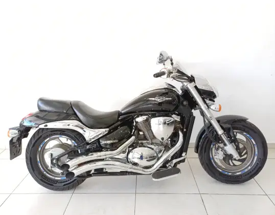 SUZUKI BOULEVARD M800R 