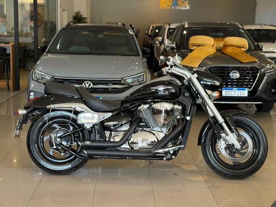SUZUKI BOULEVARD M800R 