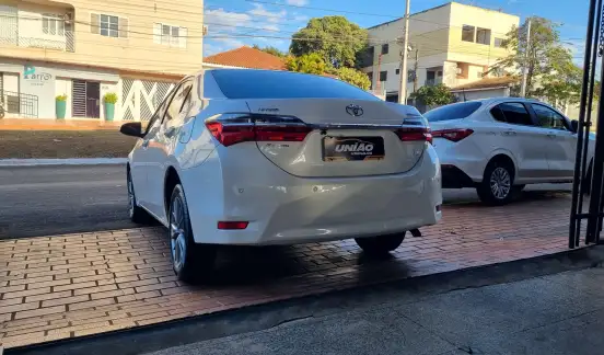 TOYOTA-COROLLA-2017