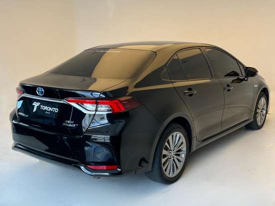 TOYOTA-COROLLA-2024
