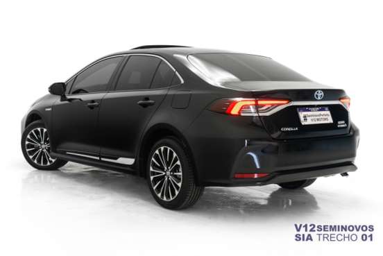 TOYOTA-COROLLA-2023
