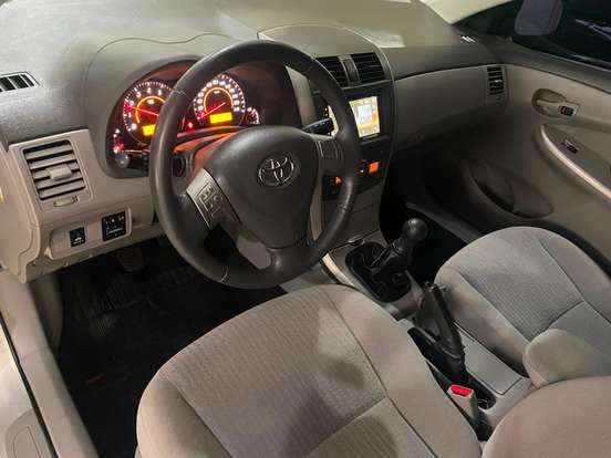 TOYOTA-COROLLA-2009