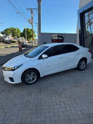 TOYOTA-COROLLA-2015