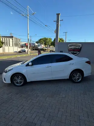 TOYOTA-COROLLA-2015