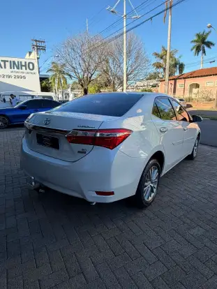 TOYOTA-COROLLA-2015