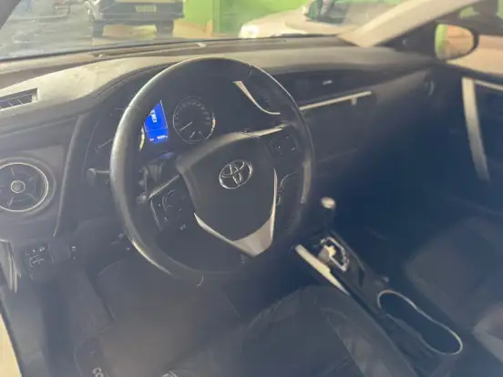 TOYOTA-COROLLA-2017
