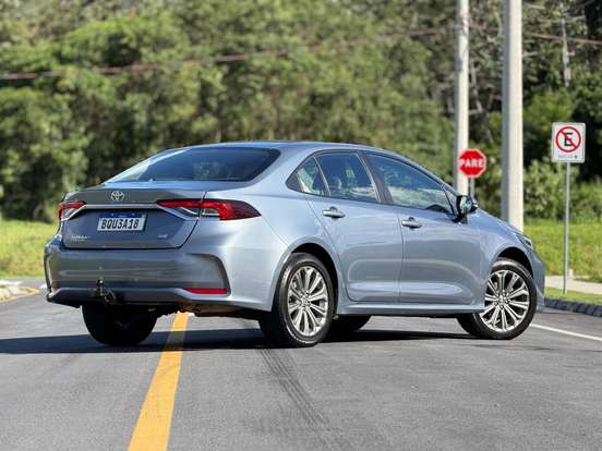 TOYOTA-COROLLA-2021