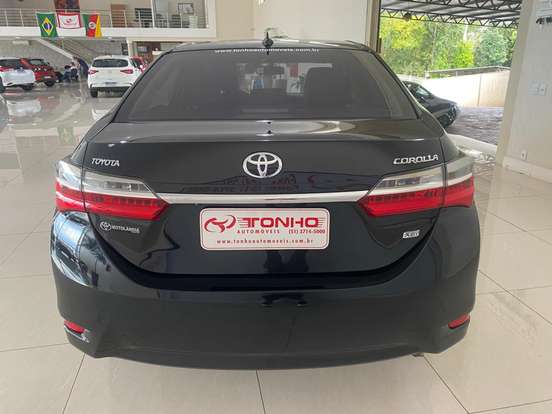 TOYOTA-COROLLA-2018