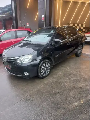 TOYOTA ETIOS 1.5 PLATINUM SEDAN 16V FLEX 4P MANUAL