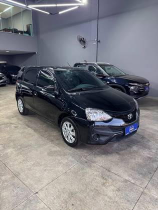 TOYOTA ETIOS 1.5 X PLUS 16V FLEX 4P AUTOMÁTICO