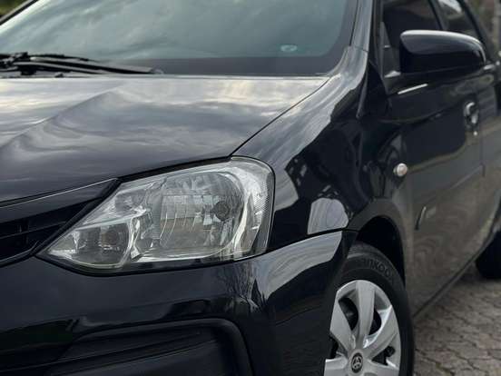 TOYOTA-ETIOS-1.5 XS SEDAN 16V FLEX 4P AUTOMÁTICO TOYOTA-ETIOS-2017