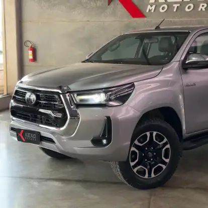 TOYOTA-HILUX-2.8 D-4D TURBO DIESEL CD SRX 4X4 AUTOMÁTICO TOYOTA-HILUX-2021