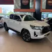 TOYOTA HILUX 2.8 D-4D TURBO DIESEL CD SRX 4X4 AUTOMÁTICO TOYOTA HILUX 2.8 D-4D TURBO DIESEL CD SRX 4X4 AUTOMÁTICO