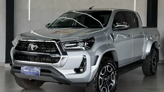 TOYOTA-HILUX-2025