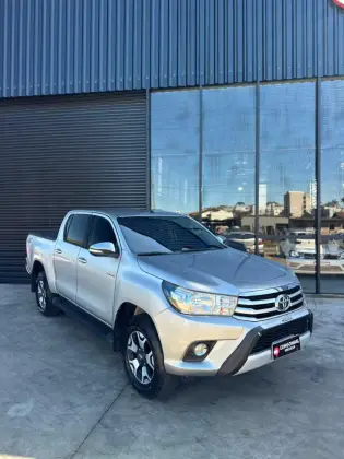 TOYOTA HILUX 2.8 SRV 4X4 CD 16V DIESEL 4P AUTOMÁTICO