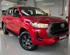 TOYOTA HILUX 2.8 D-4D TURBO DIESEL CD SR 4X4 AUTOMÁTICO TOYOTA HILUX 2.8 D-4D TURBO DIESEL CD SR 4X4 AUTOMÁTICO