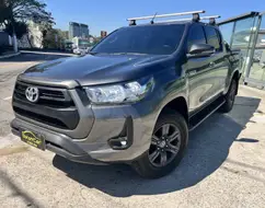 TOYOTA HILUX 2.8 D-4D TURBO DIESEL CD SR 4X4 AUTOMÁTICO TOYOTA HILUX 2.8 D-4D TURBO DIESEL CD SR 4X4 AUTOMÁTICO