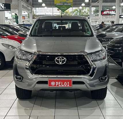 TOYOTA-HILUX-2.8 D-4D TURBO DIESEL CD SRV 4X4 AUTOMÁTICO TOYOTA-HILUX-2023