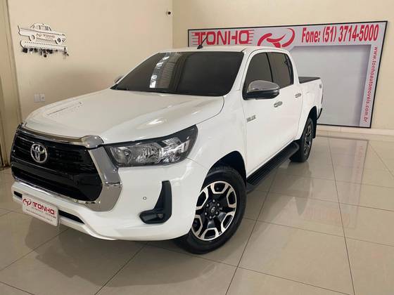 TOYOTA HILUX 2.8 D-4D TURBO DIESEL CD SRV 4X4 AUTOMÁTICO
