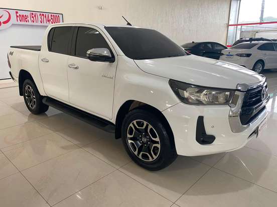 TOYOTA-HILUX-2022