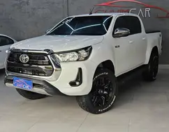 TOYOTA HILUX 2.8 D-4D TURBO DIESEL CS 4X4 MANUAL TOYOTA HILUX 2.8 D-4D TURBO DIESEL CS 4X4 MANUAL