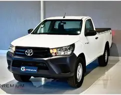 TOYOTA HILUX 2.8 D-4D TURBO DIESEL CS 4X4 MANUAL TOYOTA HILUX 2.8 D-4D TURBO DIESEL CS 4X4 MANUAL