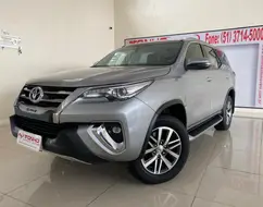 TOYOTA HILUX 2.8 SRX 4X4 CD 16V DIESEL 4P AUTOMÁTICO TOYOTA HILUX 2.8 SRX 4X4 CD 16V DIESEL 4P AUTOMÁTICO